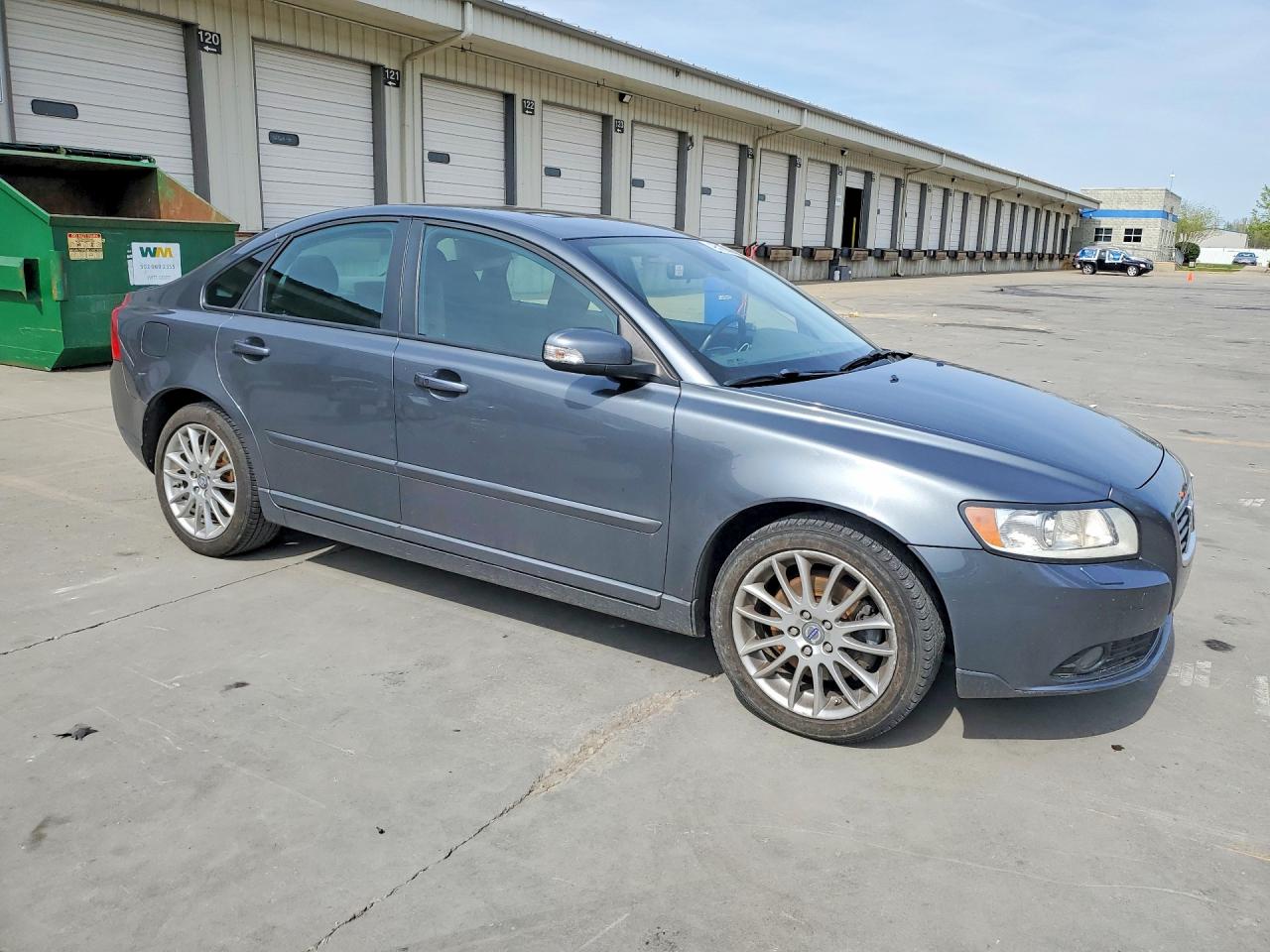 2010 Volvo S40 VIN YV1390MS6A2486313 photo 4