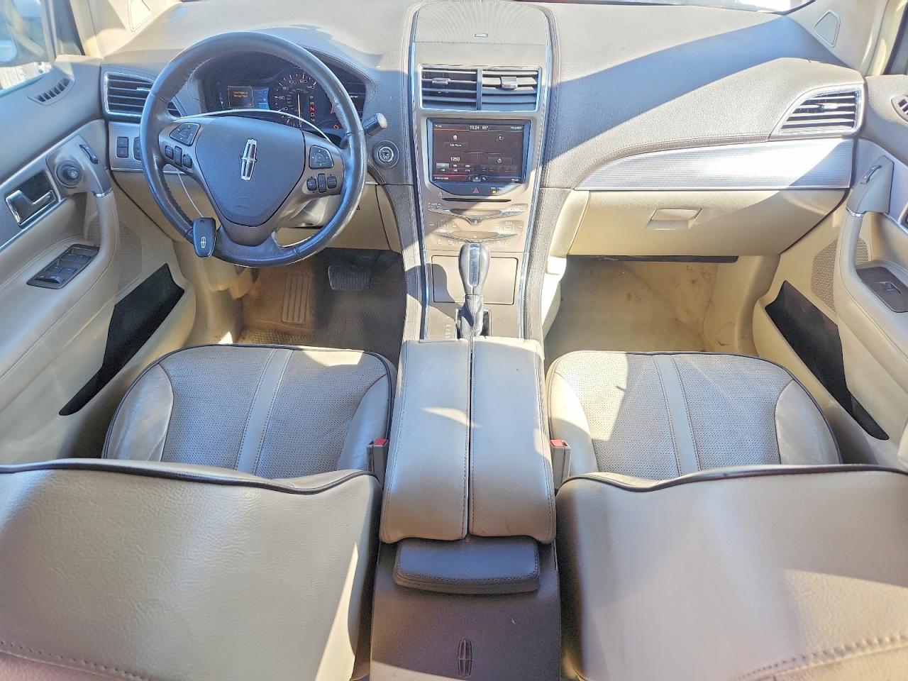 2011 Lincoln Mkx VIN 2LMDJ8JK6BBJ31321 photo 8
