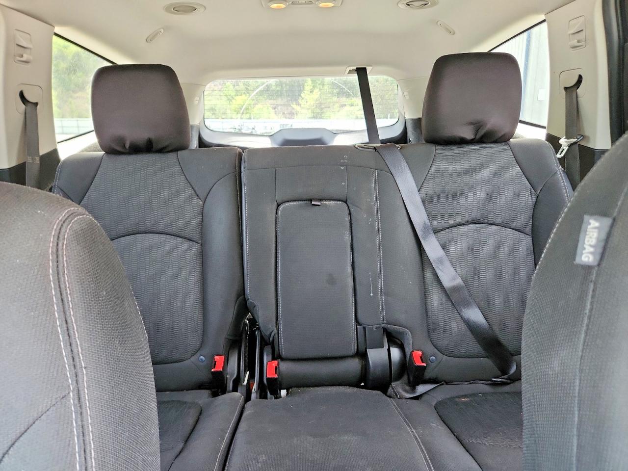 2016 CHEV Traverse VIN 1GNKVGKD3GJ245793 photo 10