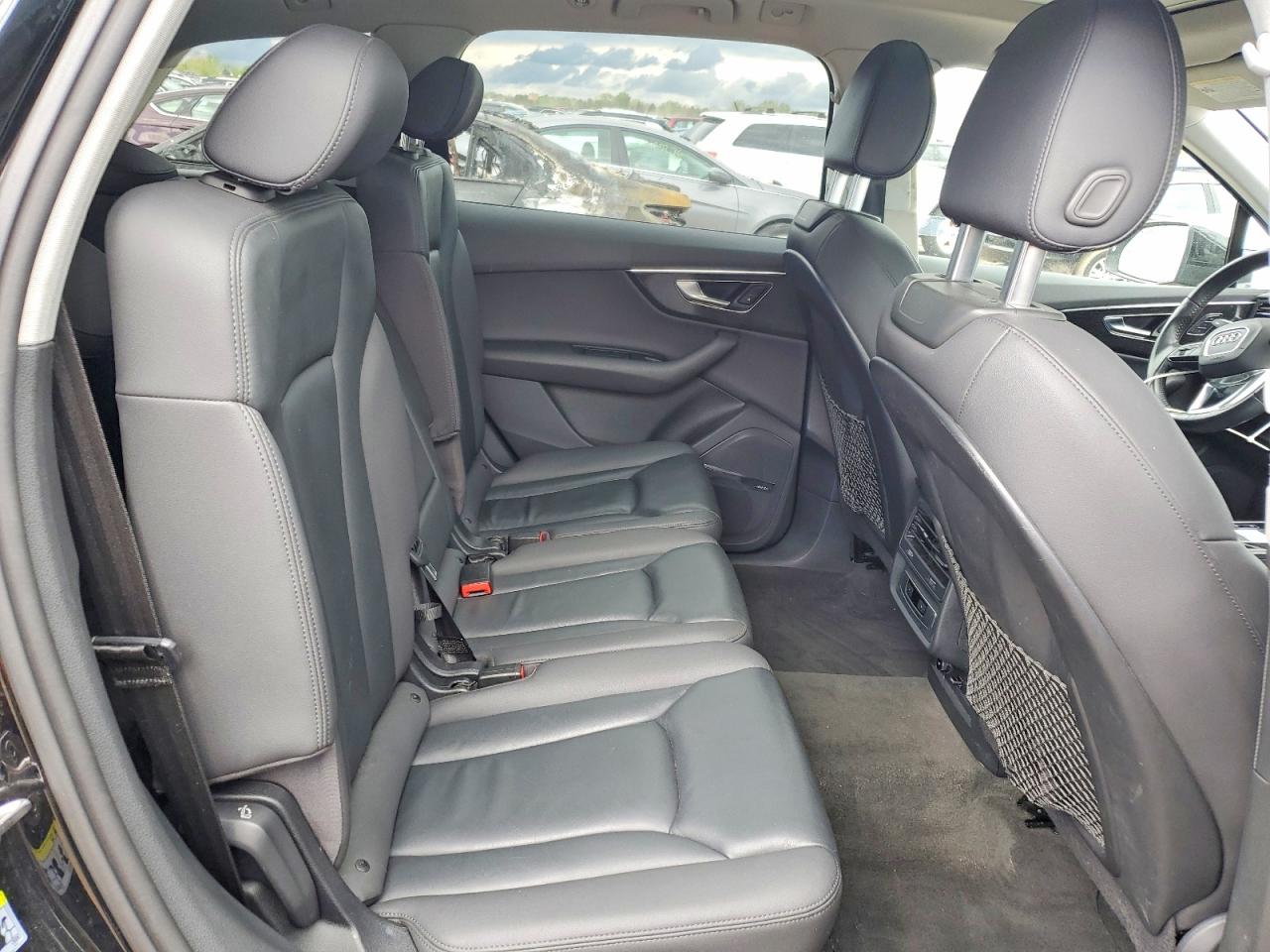 2020 Audi Q7 VIN WA1LXAF75LD002756 photo 10