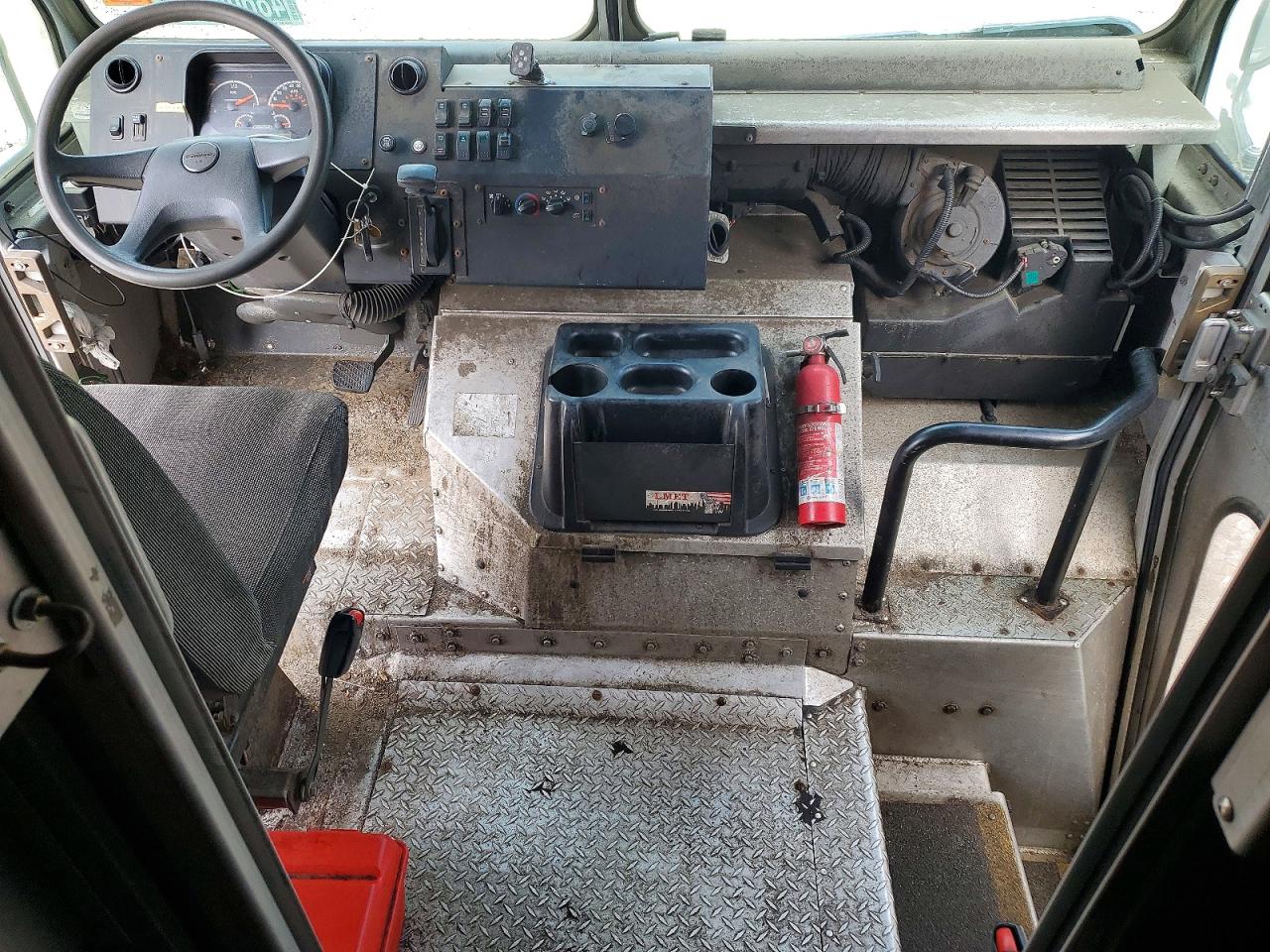 2021 FREIGHTLINER All other VIN 4UZAC2GA2MCMM9251 photo 8
