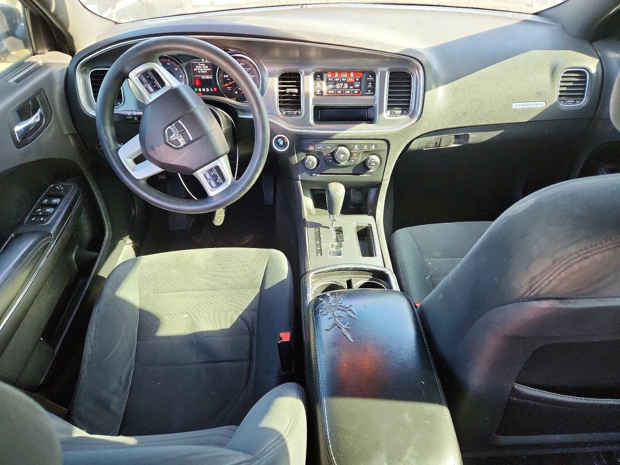 2011 Dodge Charger VIN 2B3CL3CGXBH556122 photo 8