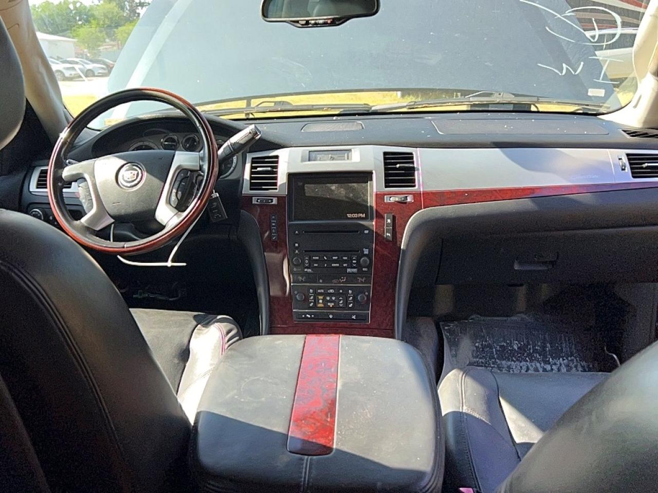 2009 Cadillac Escalade VIN 1GYFC26249R101597 photo 9