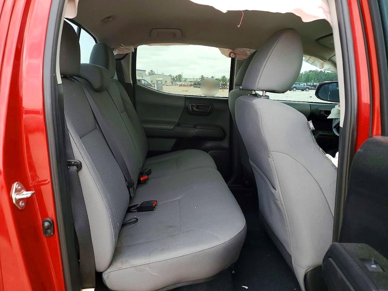 2018 Toyota Tacoma sr VIN 5TFAX5GNXJX106284 photo 10