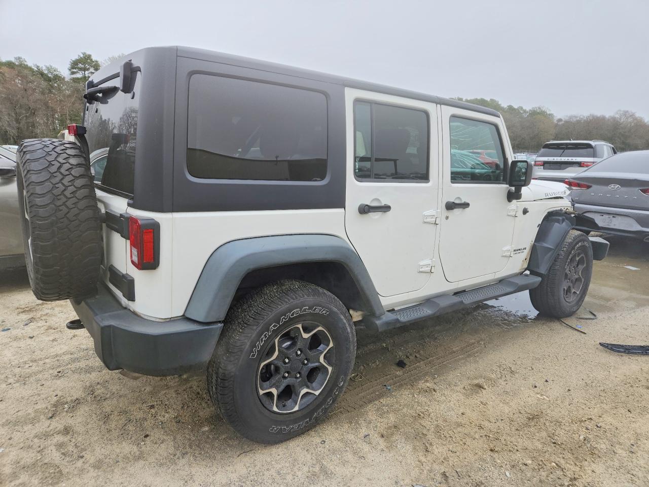 2008 Jeep Wrangler / VIN 1J4GA69198L640870 photo 3
