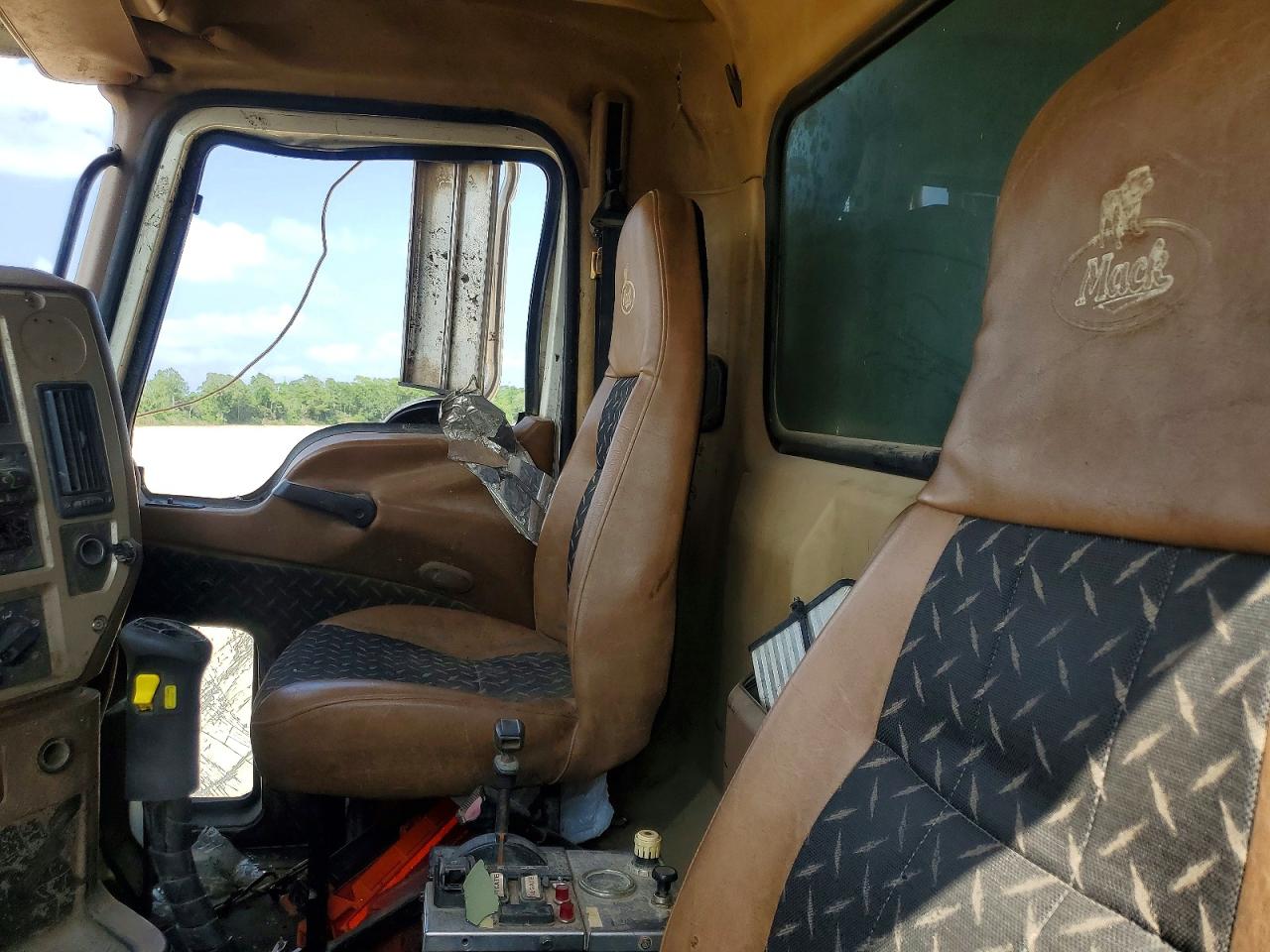2007 MACK All other VIN 1M2AT04C27M002945 photo 6