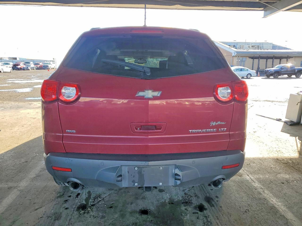 2011 Chevrolet Traverse VIN 1GNKVLED6BJ215149 photo 6
