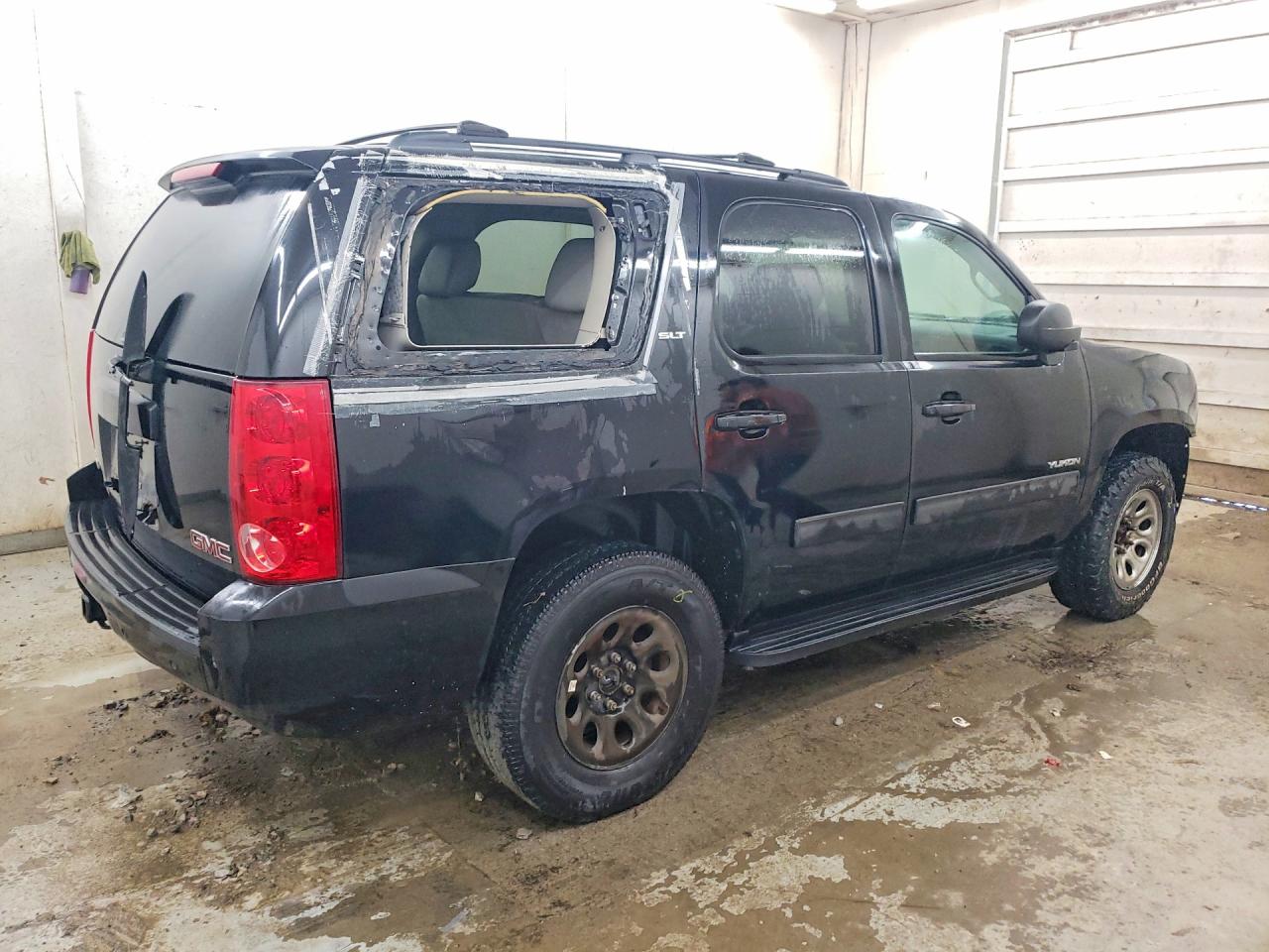 2014 GMC Yukon VIN 1GKS1CE03ER238092 photo 3