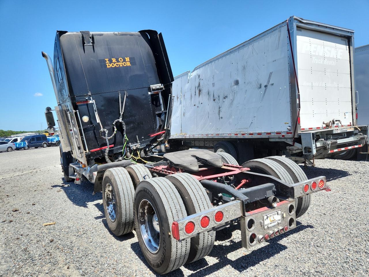 1998 FREIGHTLINER All other VIN 1FUPDSZB9WL905744 photo 3