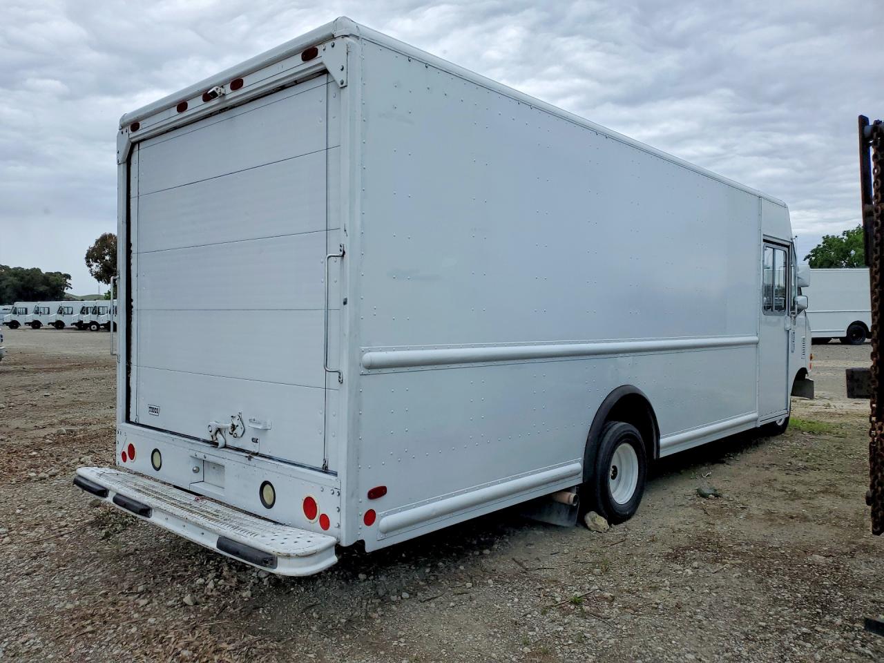 2010 Ford Econoline VIN 1FC4E4KLXADB01011 photo 3