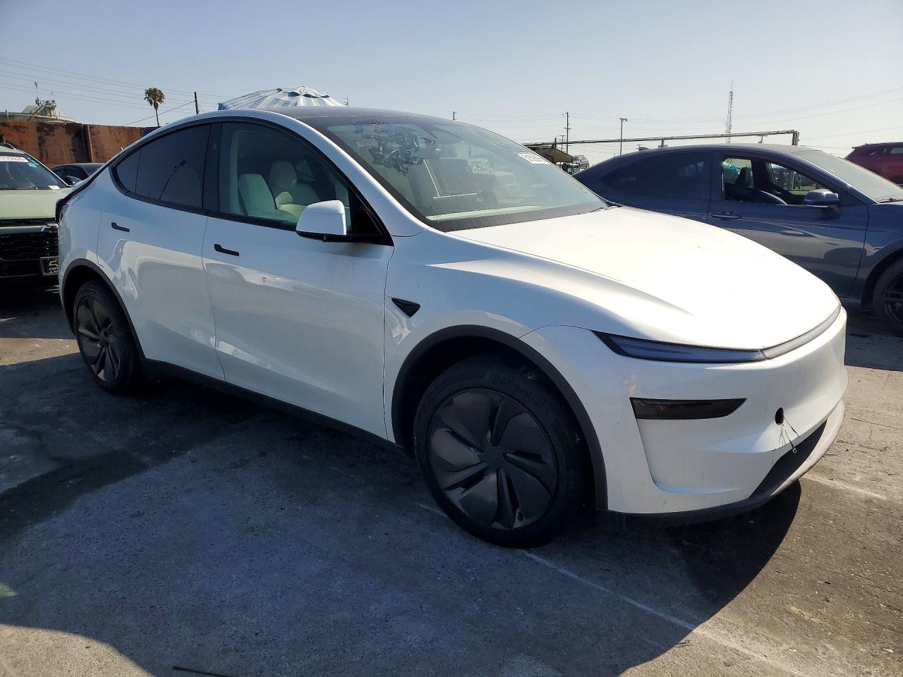 2026 Tesla Model y VIN 7SAYGDED7TF528287 photo 4