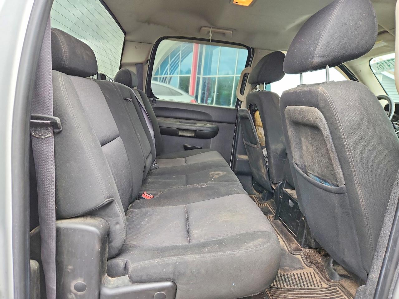 2011 Chevrolet All models VIN 3GCPKSE38BG369114 photo 10
