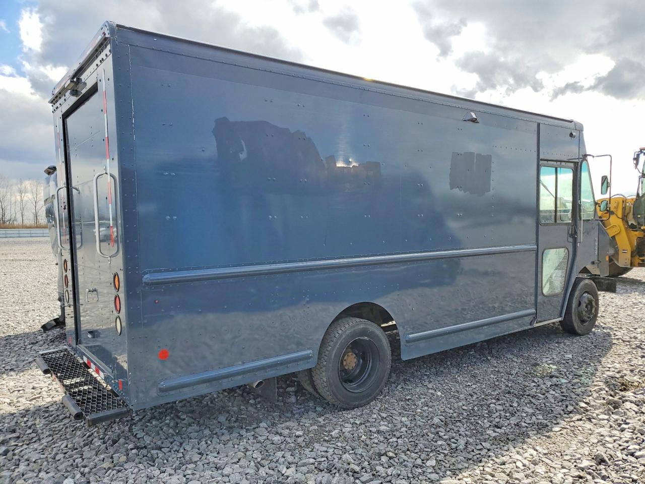 2021 FREIGHTLINER All other VIN 4UZAC2EA0MCML0958 photo 3