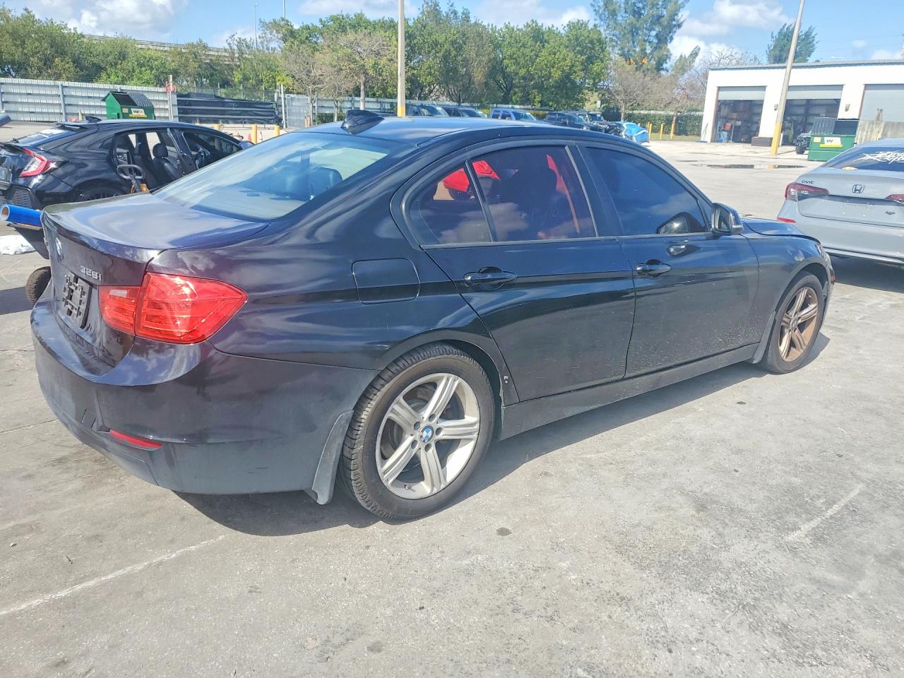 2015 3 series VIN WBA3B5C50FP654392 photo 3