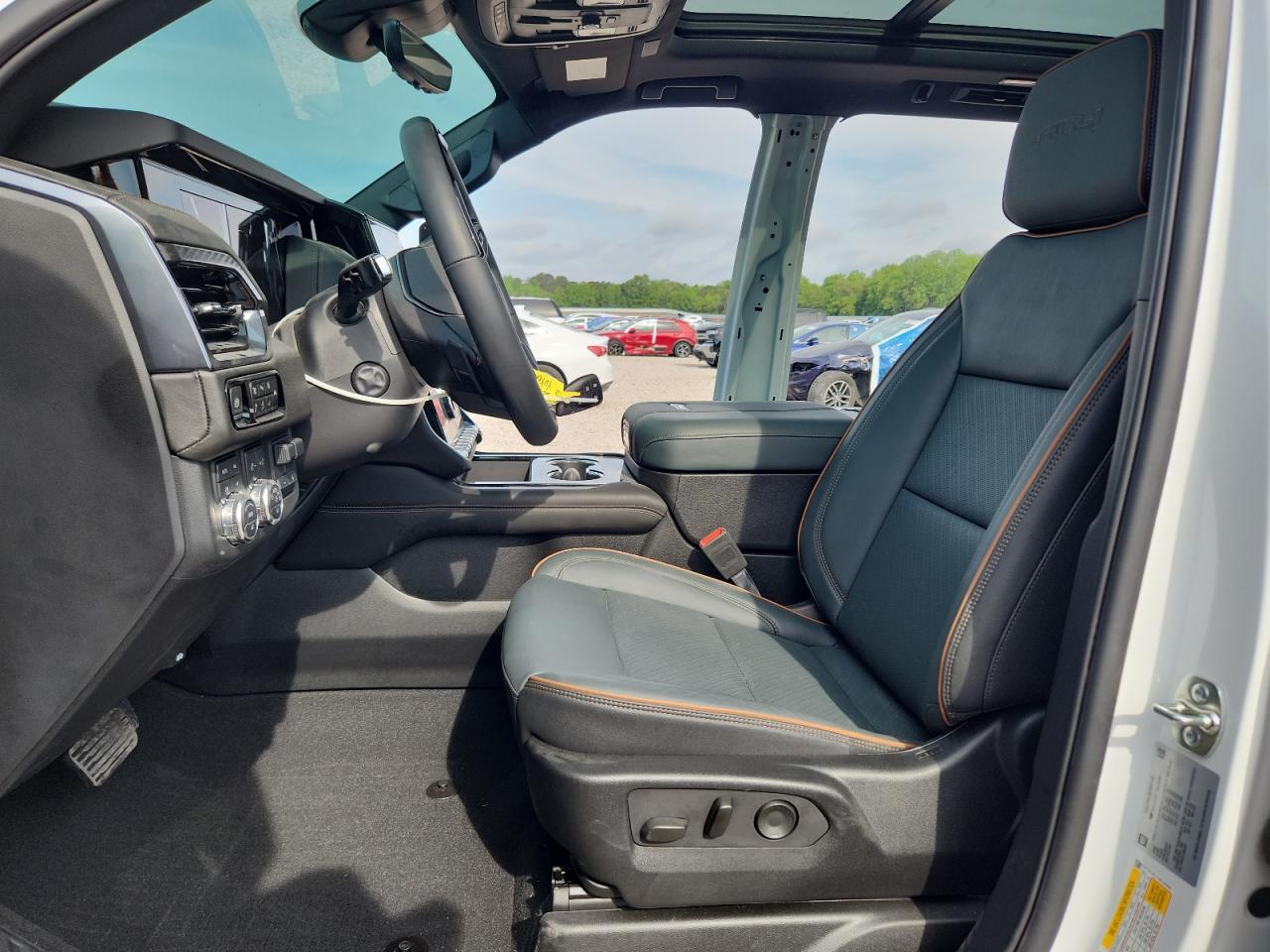 2025 GMC Yukon VIN 1GKS2CRL7SR130006 photo 7