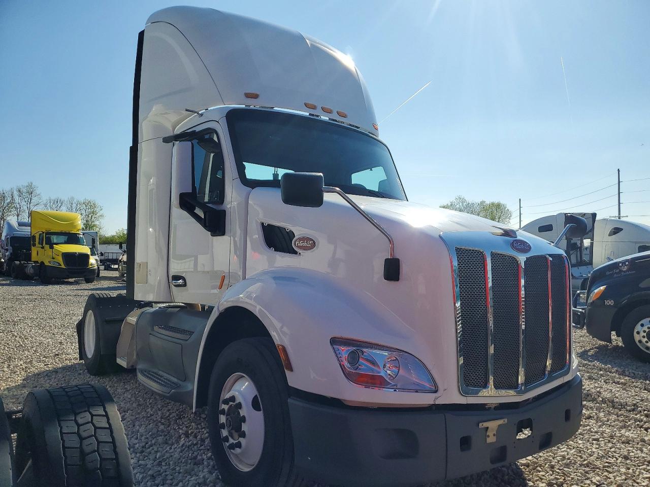 2019 PETERBILT All models VIN 1XPBA48X3KD478485 photo 1
