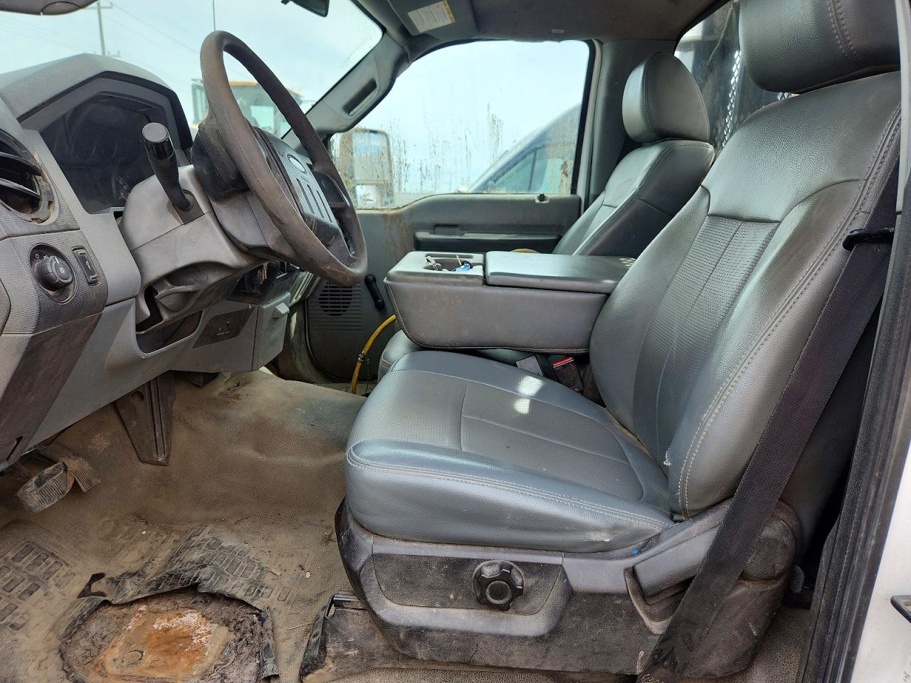 2011 Ford F350 VIN 1FDRF3E61BEA30937 photo 7