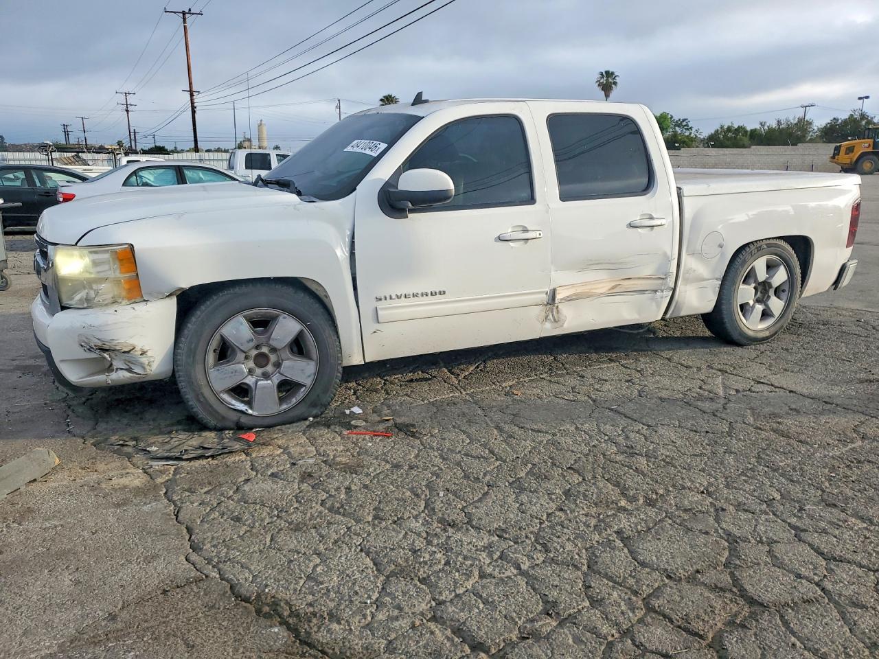 2011 CHEV Silverado VIN 3GCPCTE07BG205992 photo 1