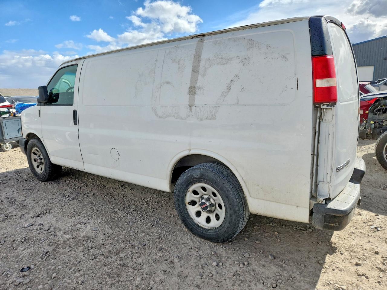 2013 GMC Savana VIN 1GTS7AFX6D1153397 photo 2