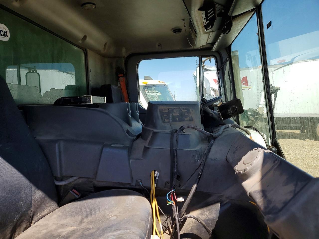2014 MACK All other VIN 1M2AV04C8EM010863 photo 5
