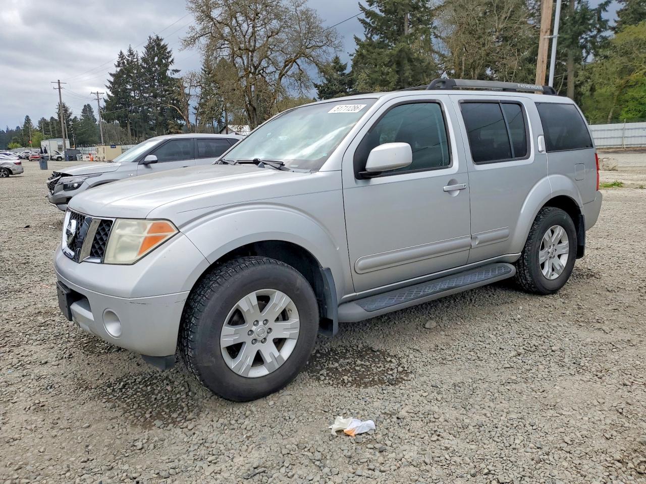 2005 Nissan Pathfinder VIN 5N1AR18W35C739017 photo 1