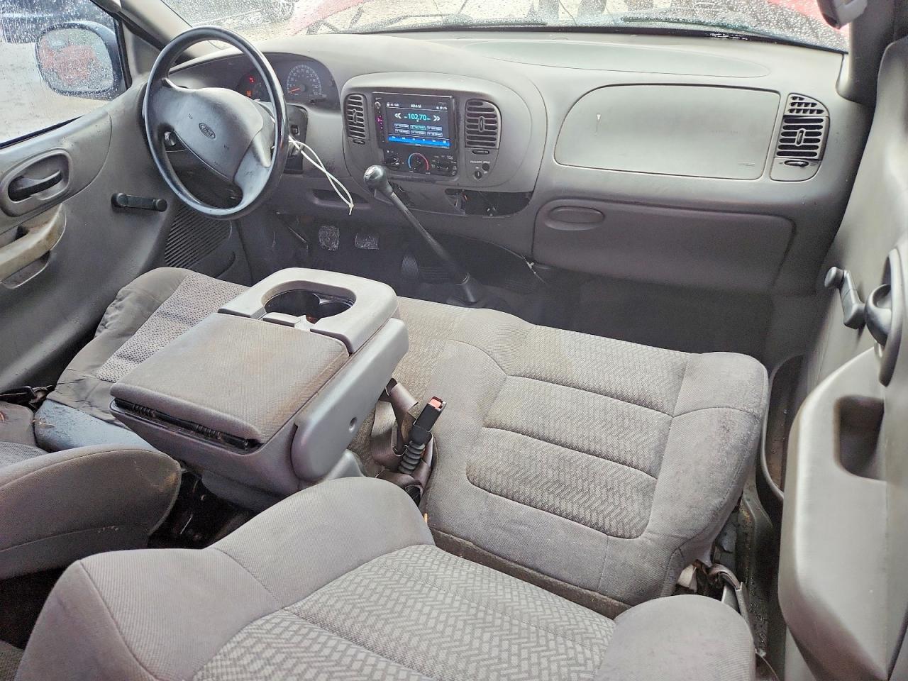 2002 Ford F150 VIN 1FTRX172X2NB10981 photo 8