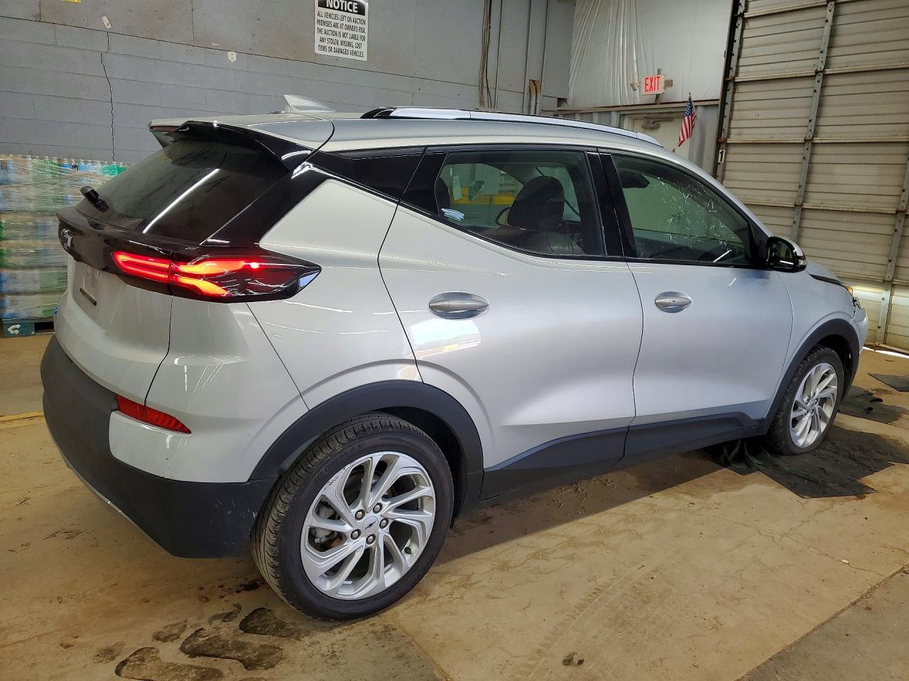 2023 Chevrolet Bolt VIN 1G1FY6S0XP4140362 photo 3