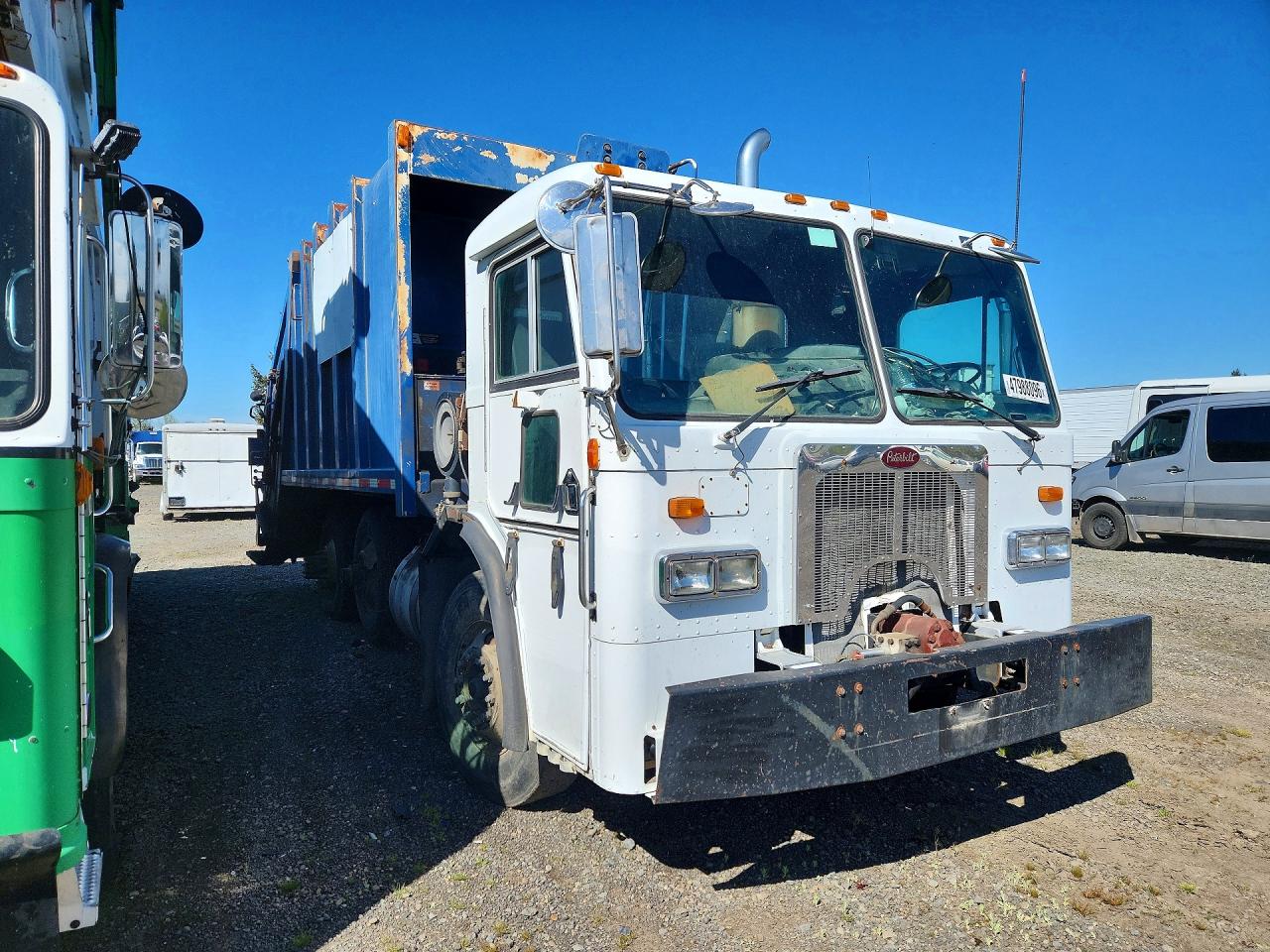 2001 PETERBILT All other VIN 1NPZH07X71D713046 photo 4
