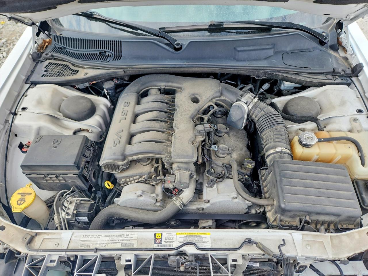 2010 Dodge Challenger VIN 2B3CJ4DV6AH314032 photo 11
