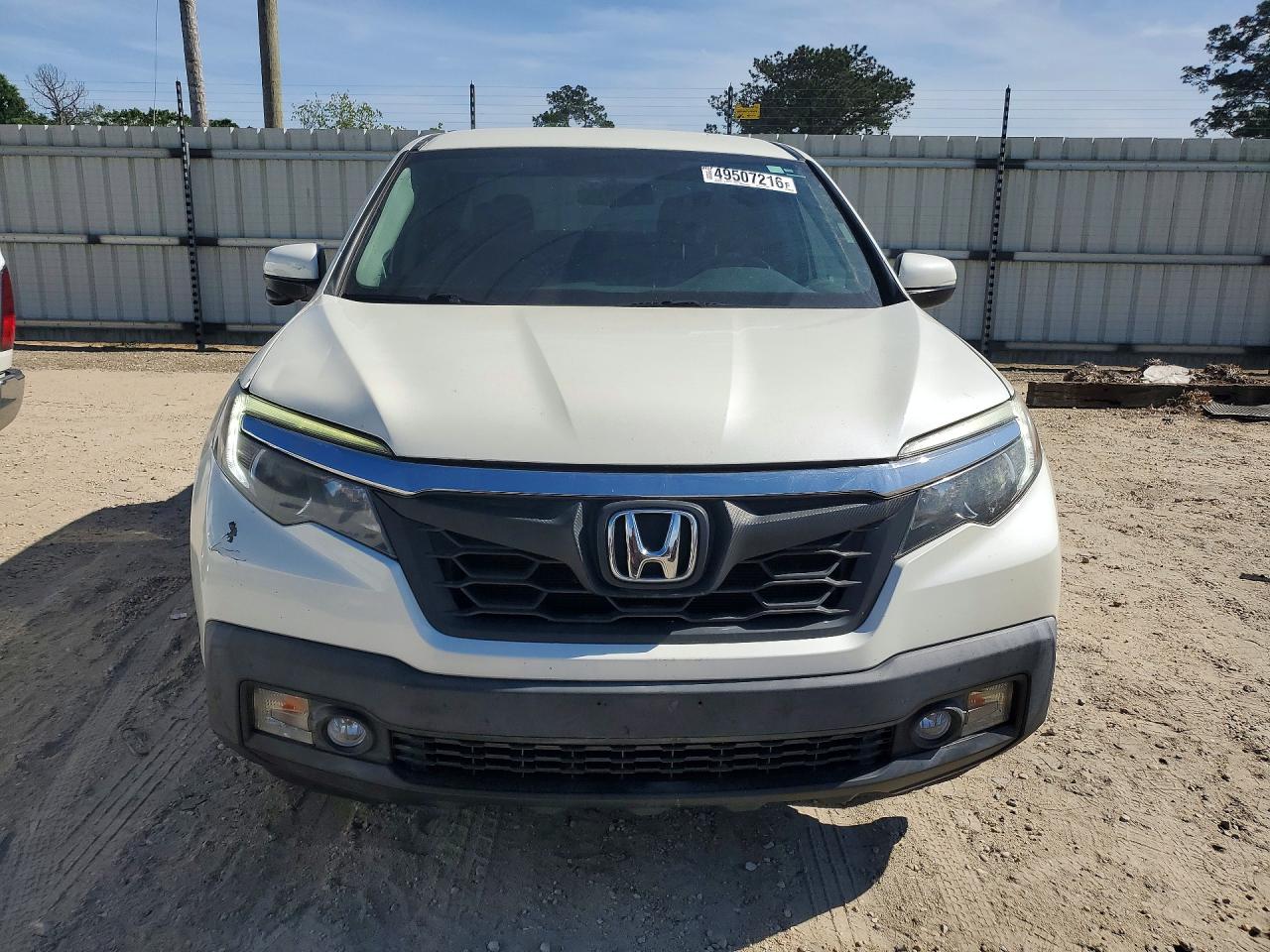 2017 Honda Ridgeline VIN 5FPYK3F67HB039361 photo 5