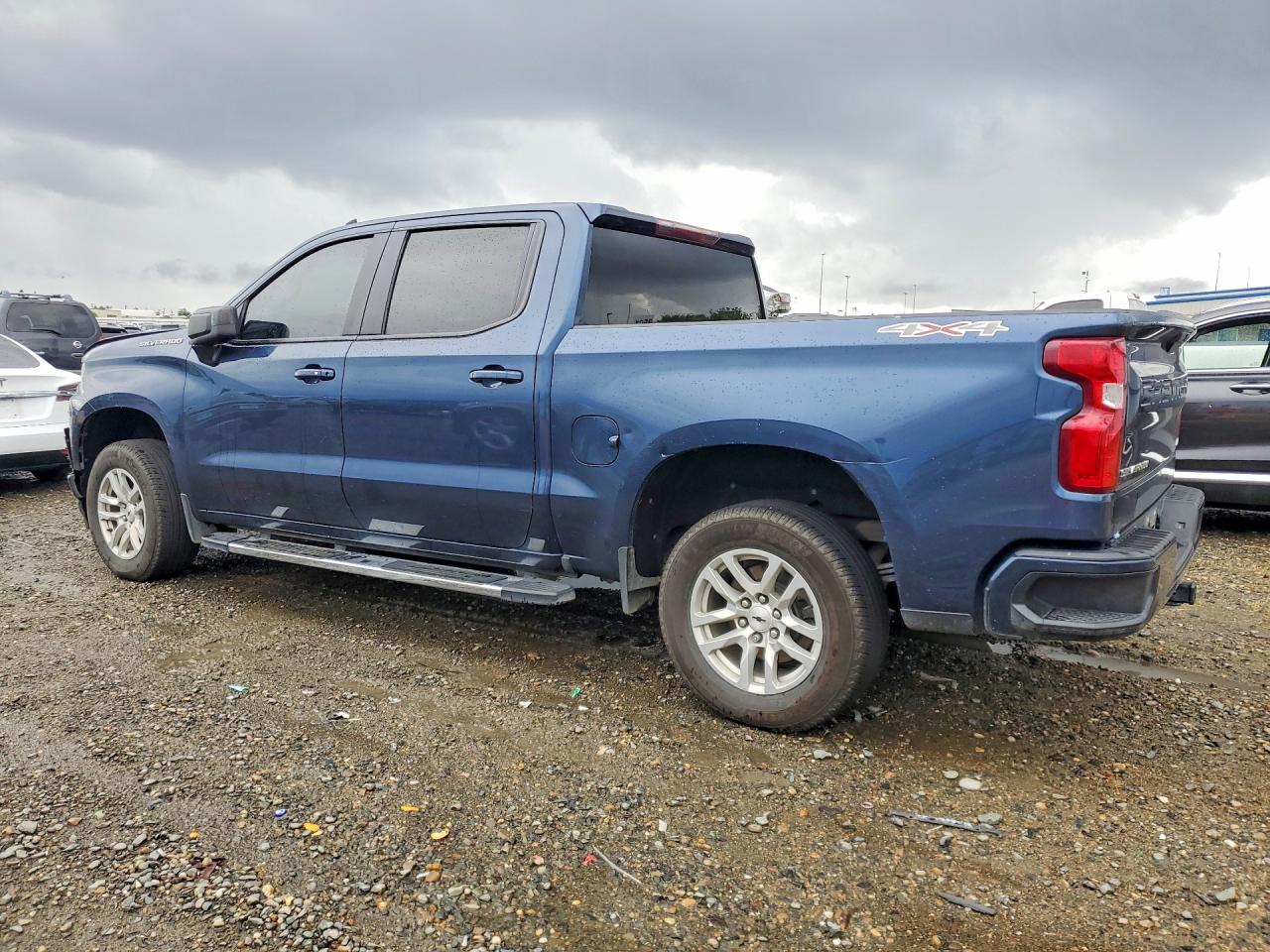 2021 Chevrolet All models VIN 3GCUYEED5MG470867 photo 2