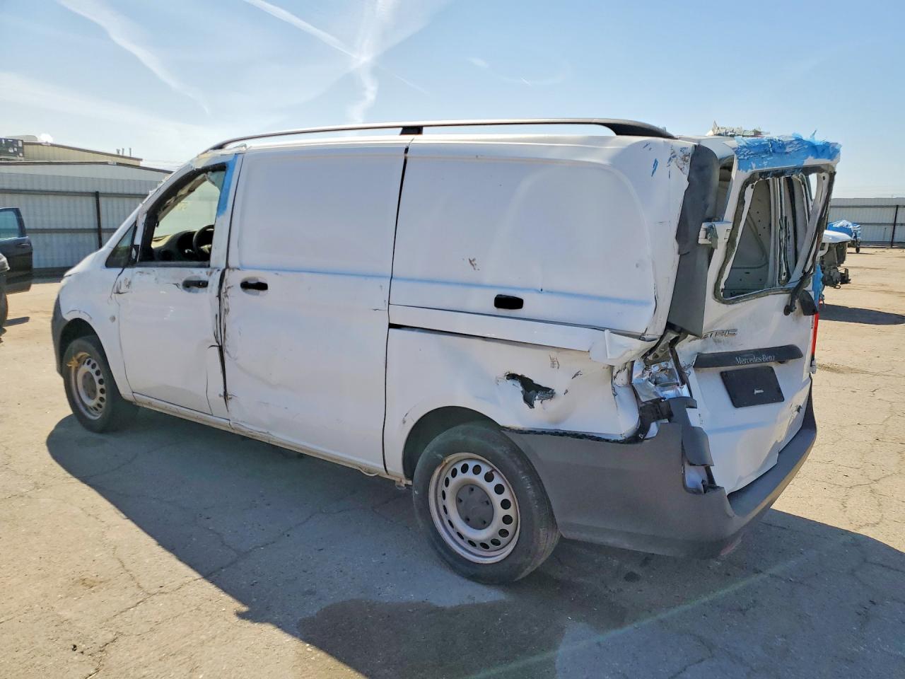 2018 Mercedes-Benz Metris VIN WD3PG2EA1J3433506 photo 2