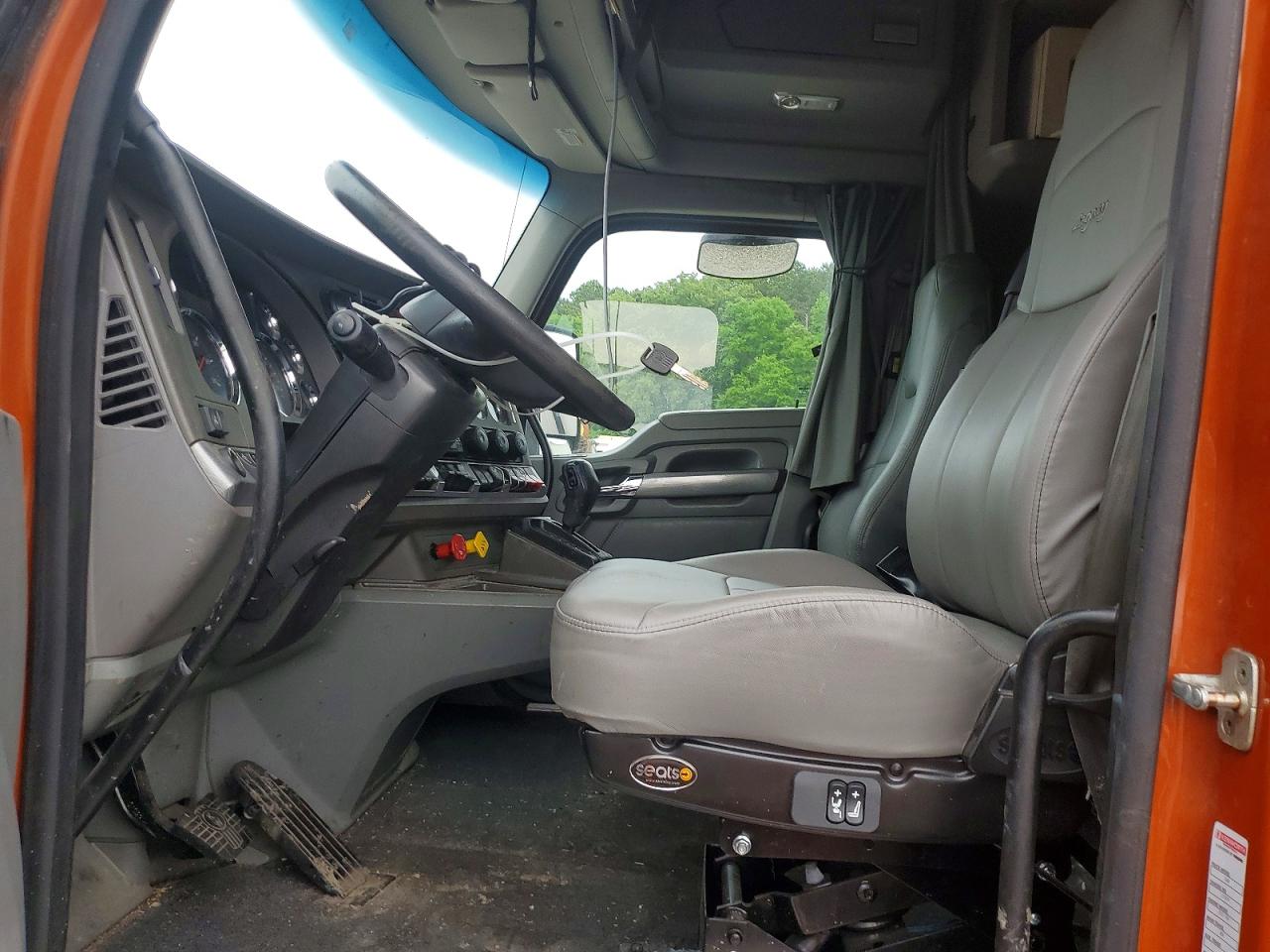 2017 KENWORTH T680 VIN 1XKYD49X8HJ157879 photo 5