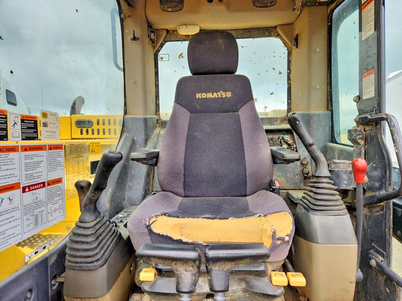 2014 KOMATSU All models VIN KMTPC245J01040225 photo 6