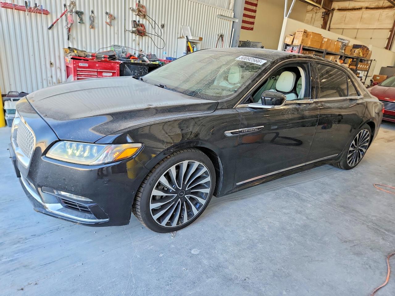 2017 Lincoln Continentl VIN 1LN6L9BC5H5605316 photo 1
