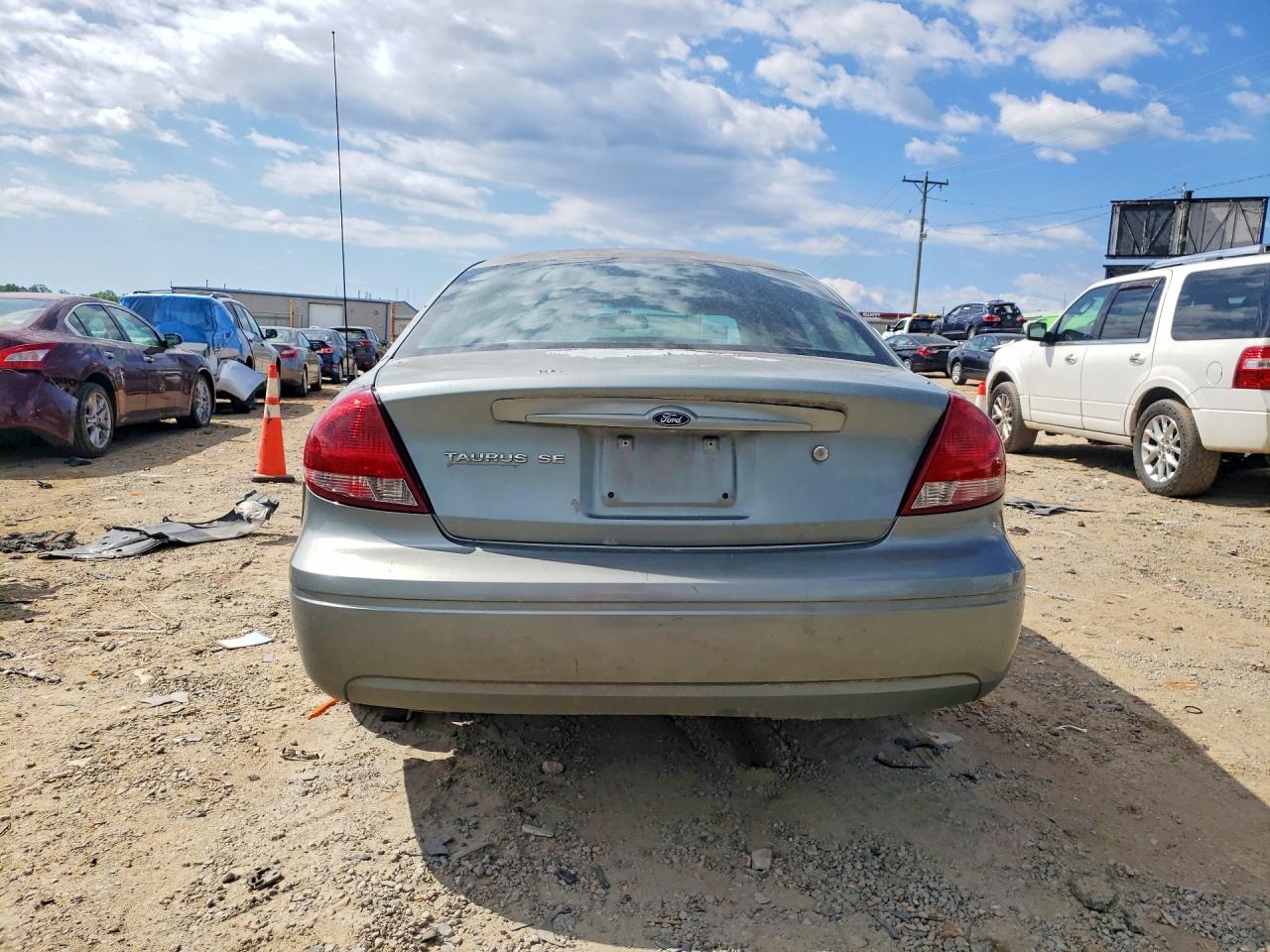 2006 Ford Taurus VIN 1FAFP53U06A252387 photo 6