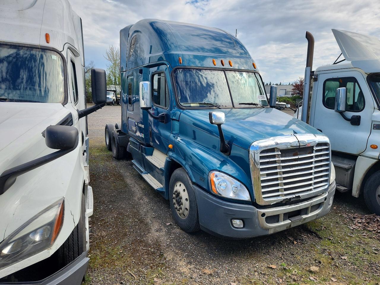 2013 FREIGHTLINER All other VIN 1FUJGLDR3DLBS1292 photo 1