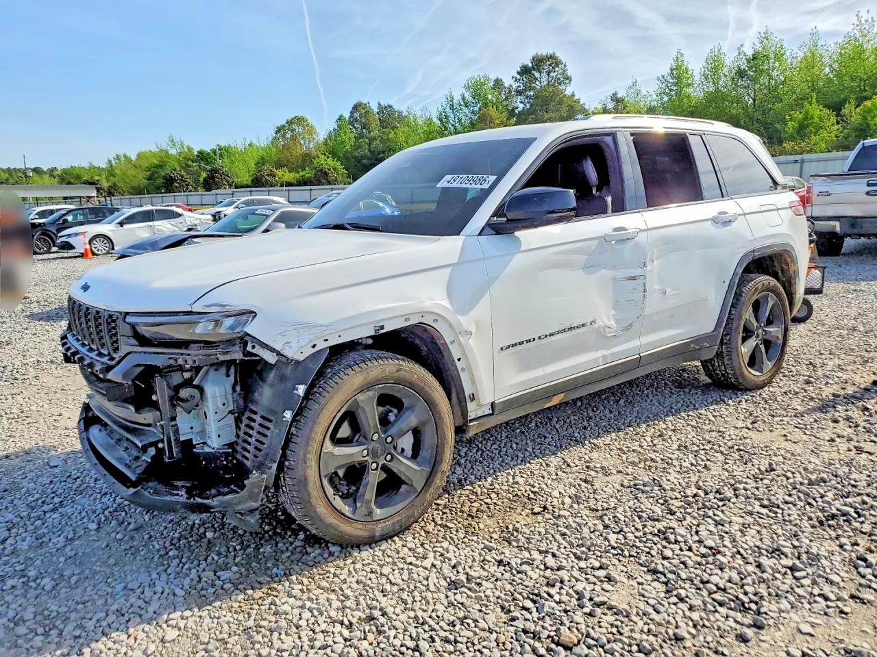 2025 Jeep Cherokee VIN 1C4RJGBG8SC287371 photo 1