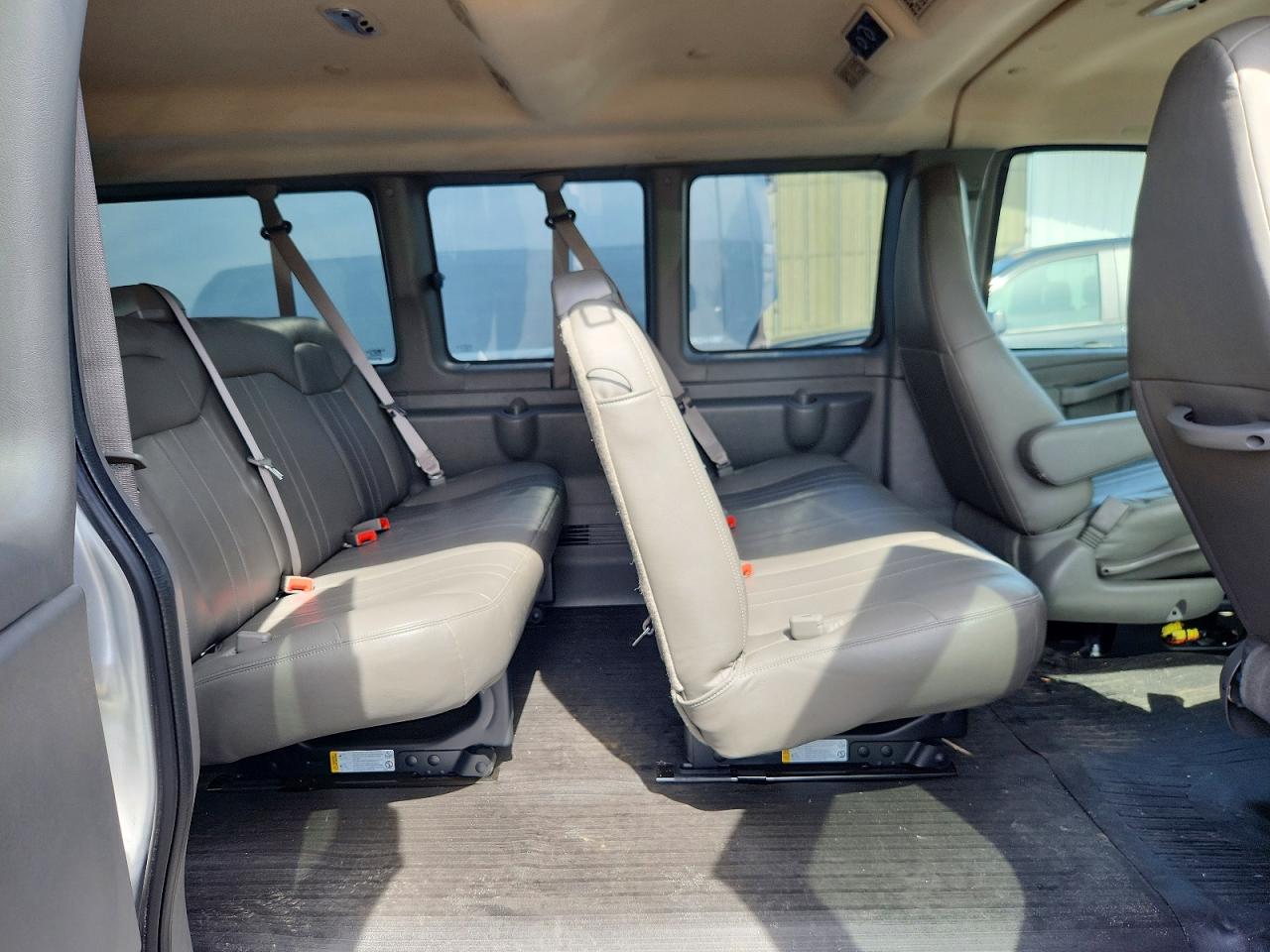 2025 CHEVROLET Express VIN 1GAWGEFP2S1262583 photo 11