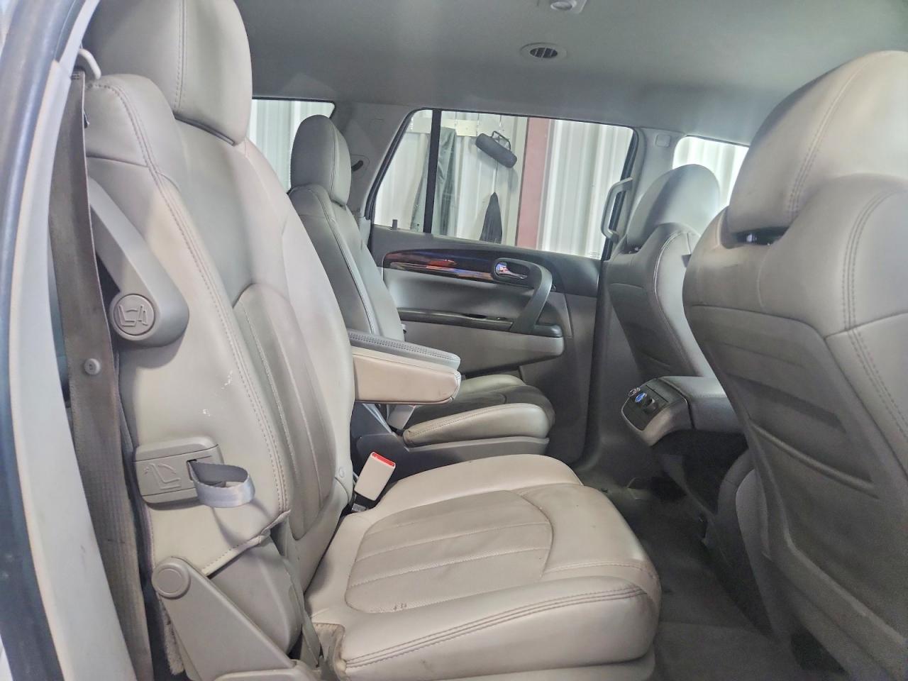 2016 Enclave VIN 5GAKRBKD5GJ199319 photo 11
