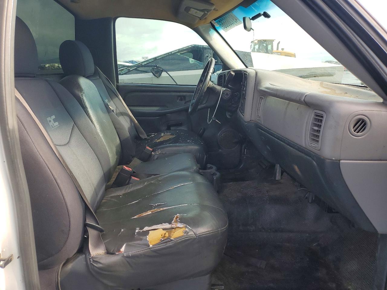 2001 CHEV Silverado VIN 1GCEC14T51E243119 photo 10