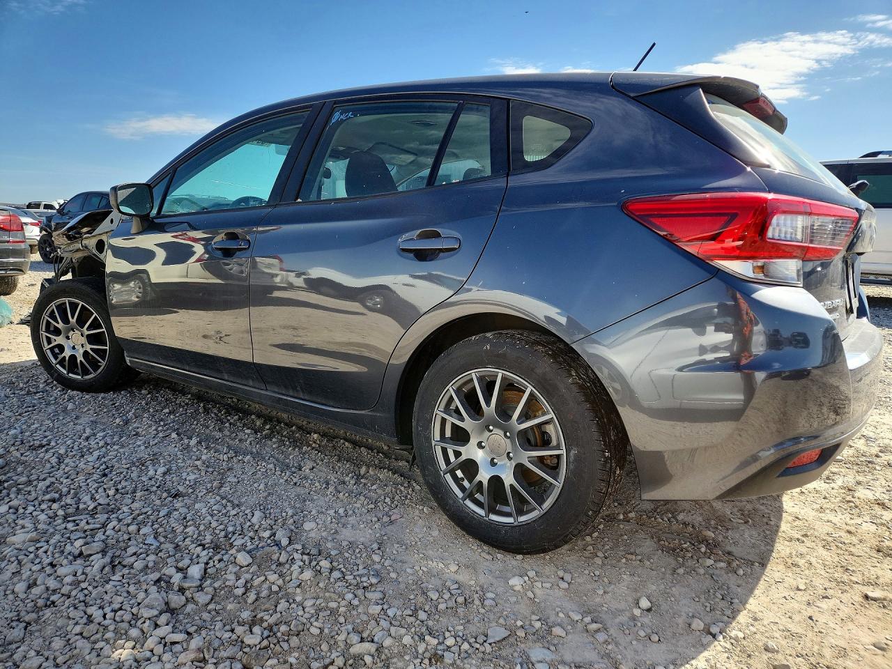 2021 SUBARU Impreza VIN 4S3GTAA67M1708518 photo 2