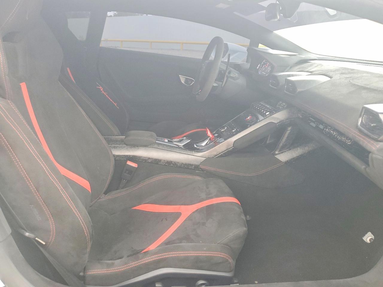 2018 Lamborghini All other VIN ZHWUD4ZF7JLA11091 photo 10