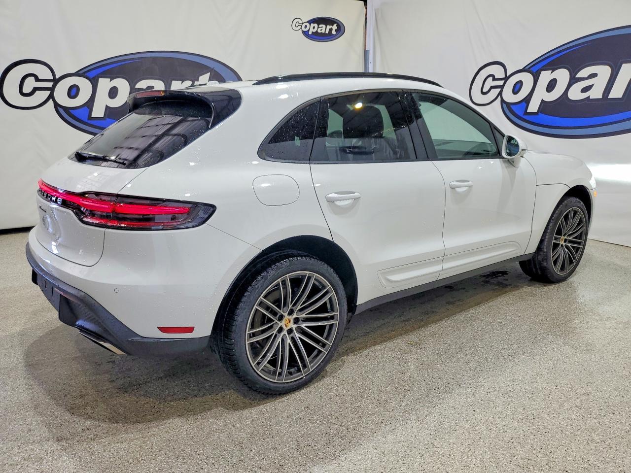 2024 Porsche Macan VIN WP1AA2A54RLB20188 photo 3