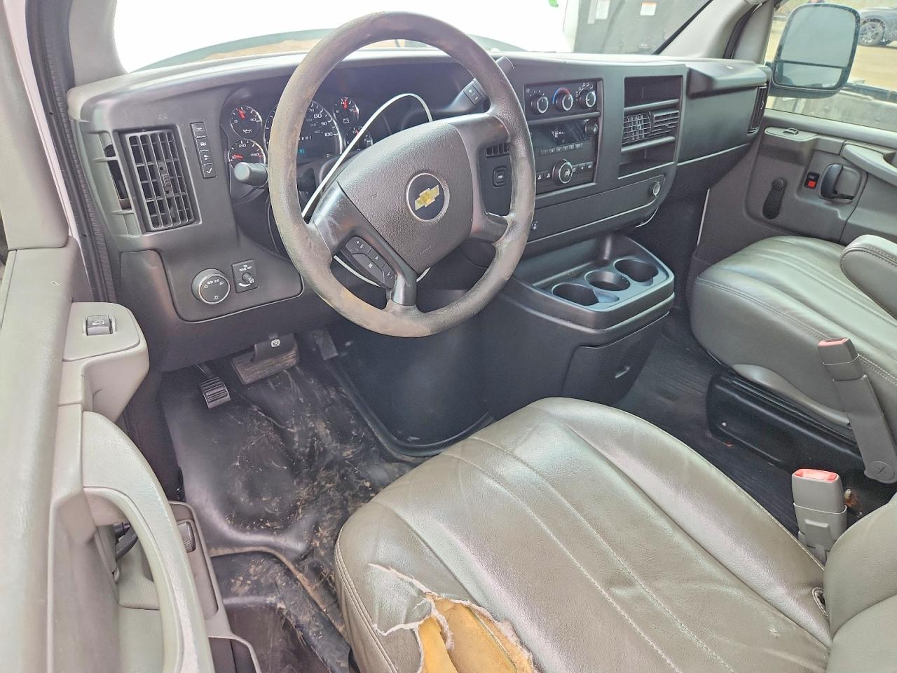 2014 CHEVROLET Express VIN 1GCWGFBA1E1101788 photo 8
