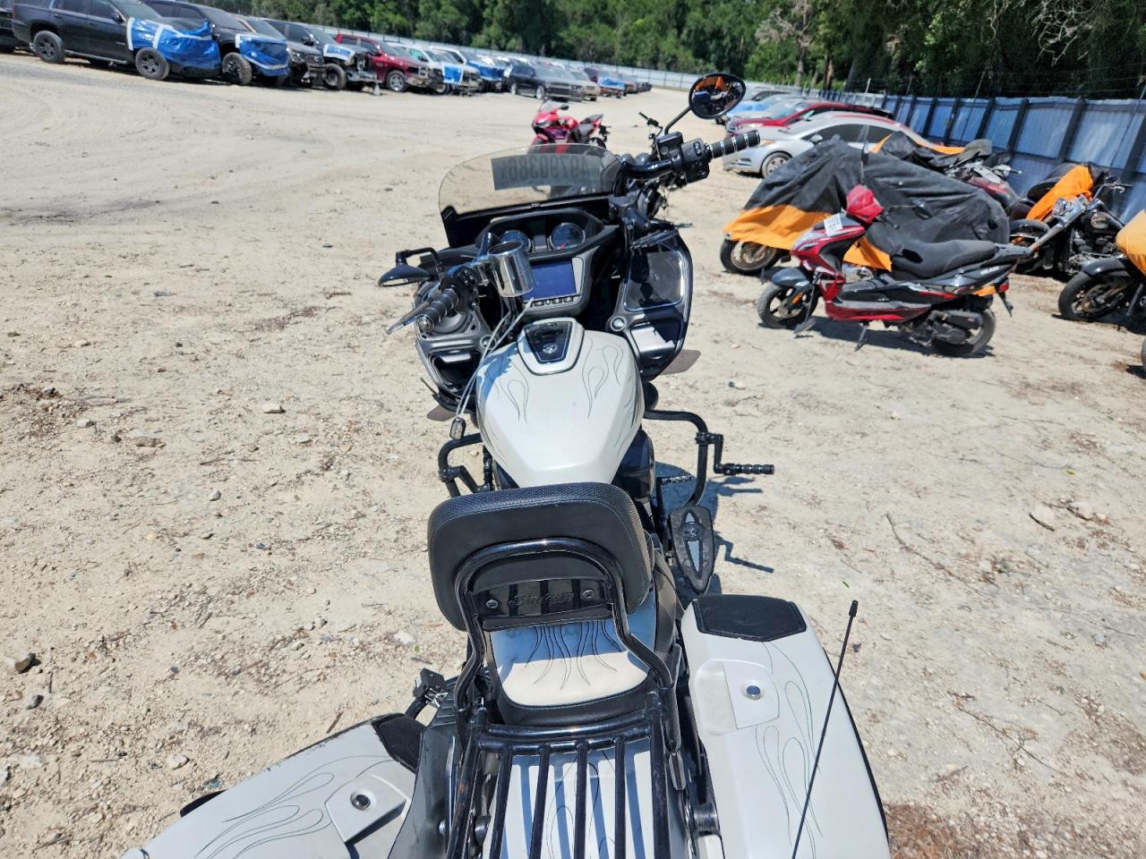 2020 INDIAN Challenger VIN 56KLCDRR8L3387066 photo 6
