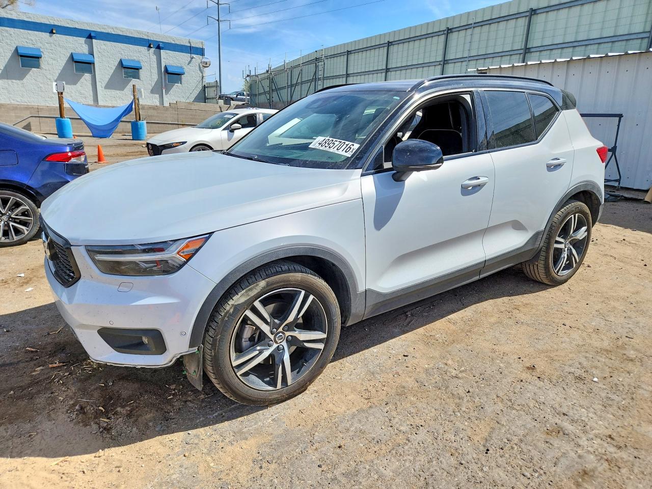 2022 VOLVO Xc40 VIN YV4162UM1N2690555 photo 1