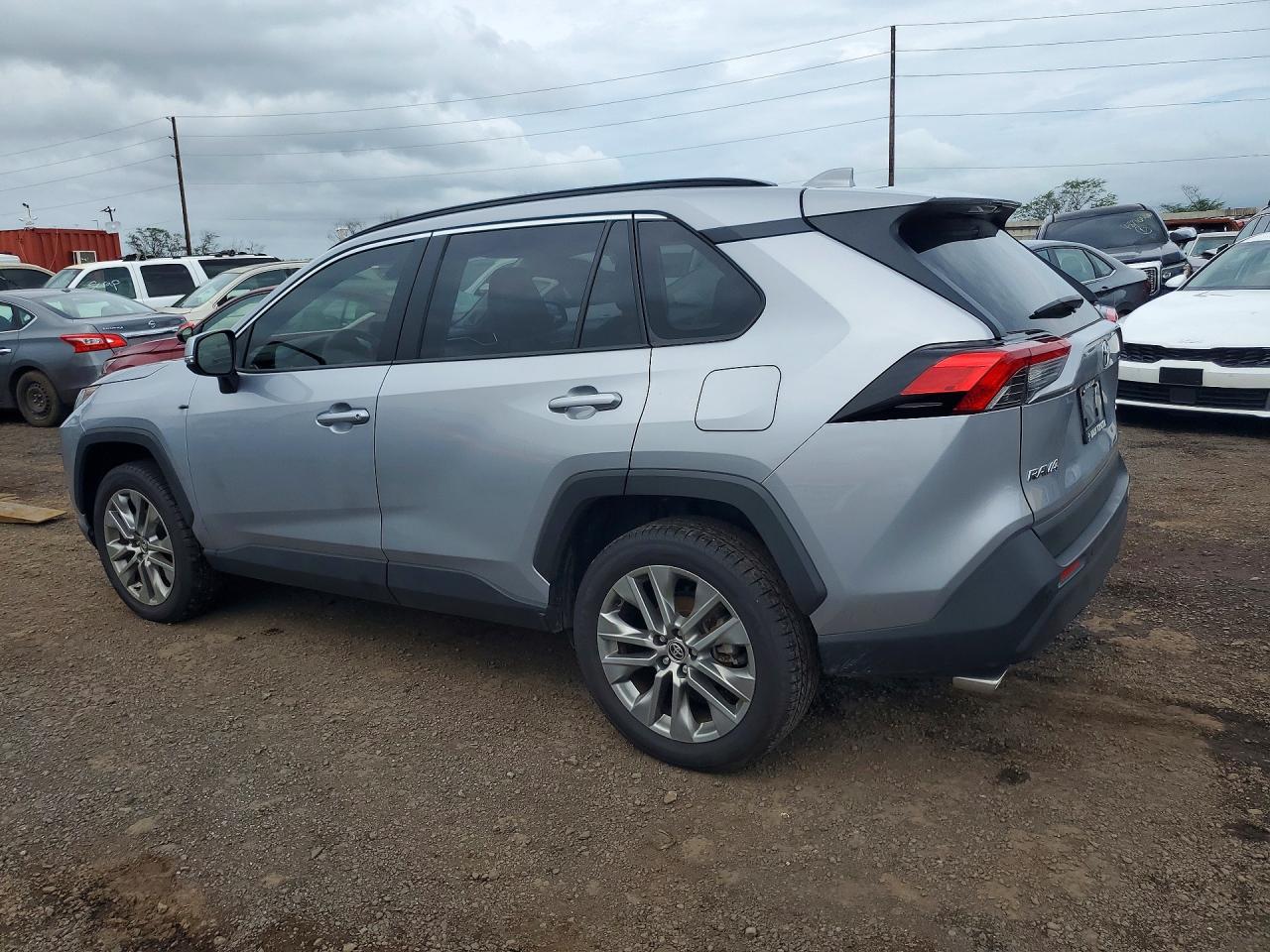 2025 Toyota Rav4 VIN JTMC1RFV2SD136286 photo 2