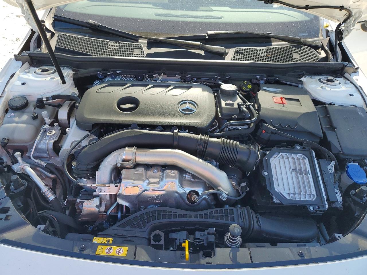2025 Mercedes-Benz Cla-class VIN W1K5J4GB0SN554023 photo 11