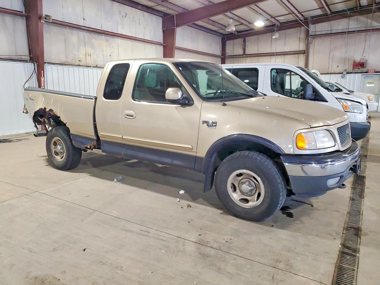 2000 Ford F150 VIN 2FTRX18L7YCA74155 photo 4